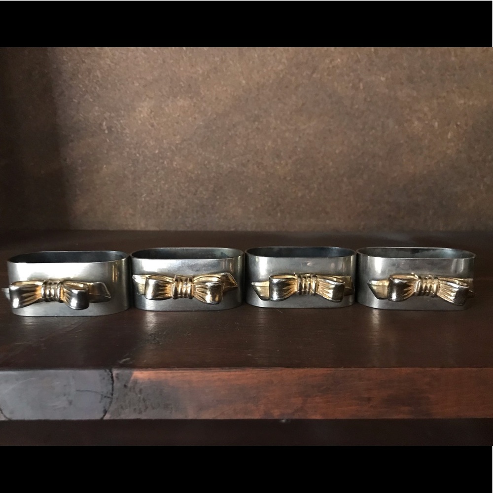 Silver Bow Napkin Rings